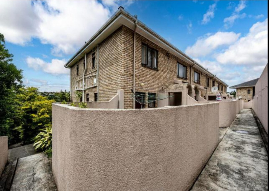 2 Bedroom Property for Sale in Beacon Bay Eastern Cape